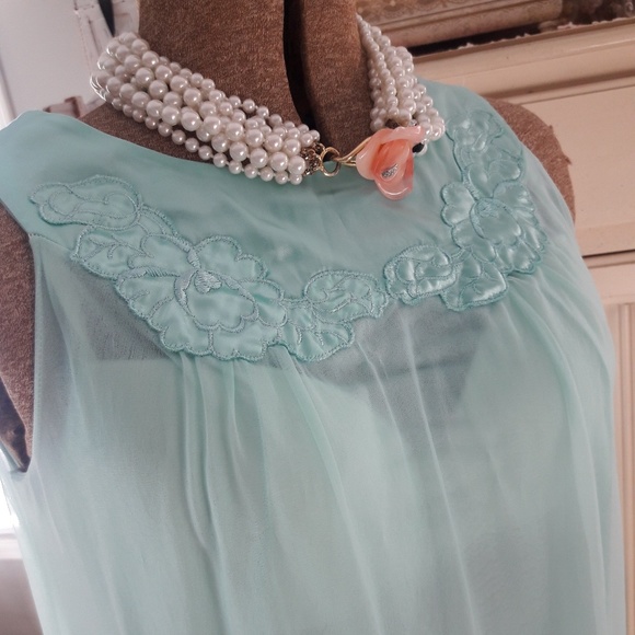 VTG "GOSSARD  ARTEMIS" PEIGNOIR ENSEMBLE! - Picture 2 of 8